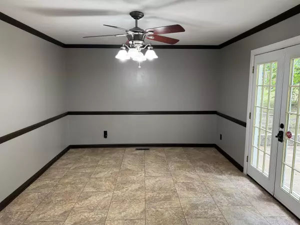 Selmer, TN 38375-1716,254 MOLLIE DR