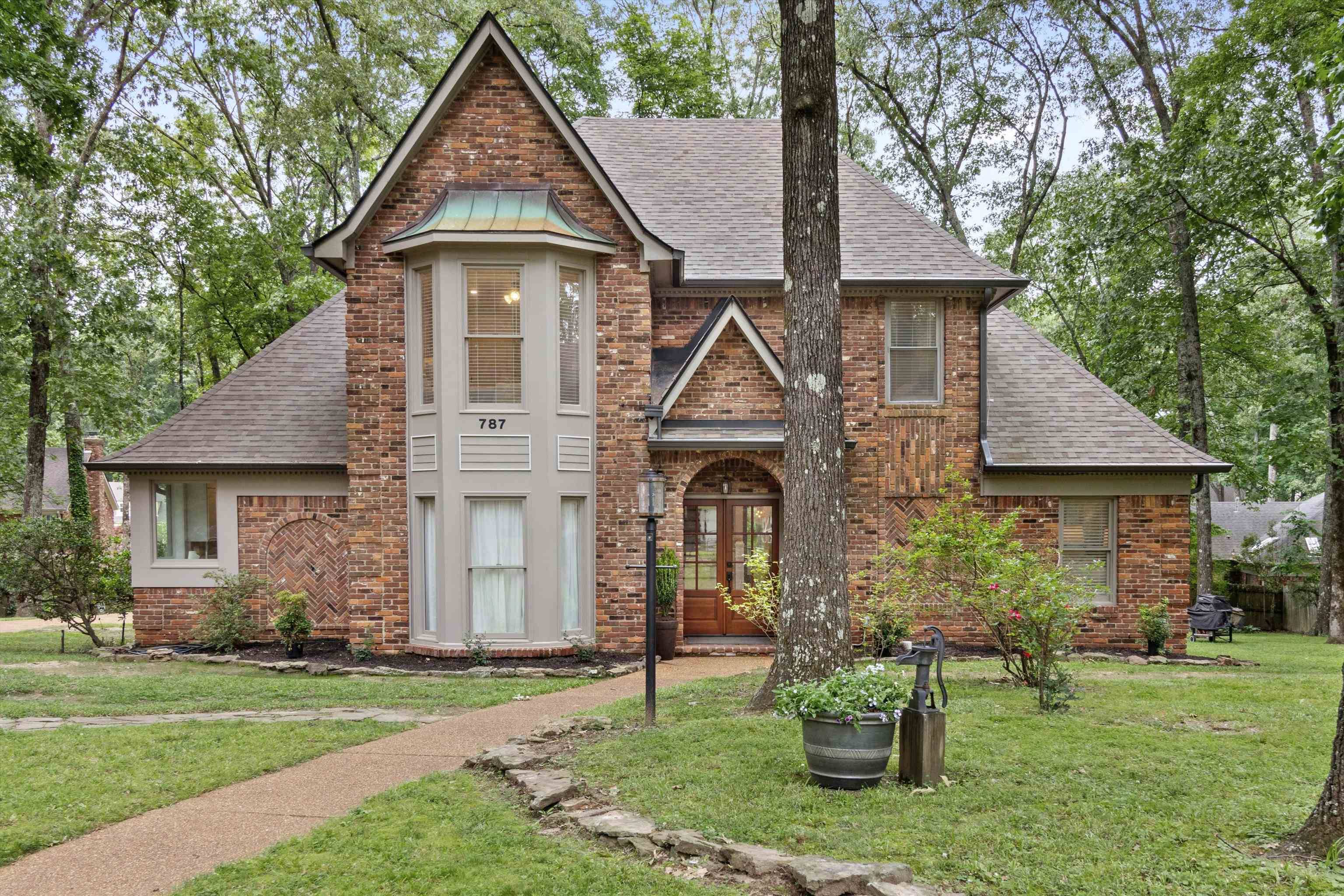 787 PEARSON OAKS DR, Collierville, TN 38017