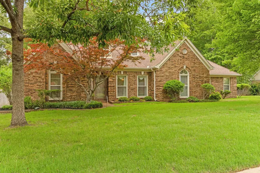 300 MORTON RD, Collierville, TN 38017