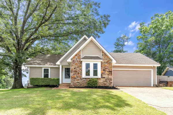 Lakeland, TN 38002,3033 DELVAN CV