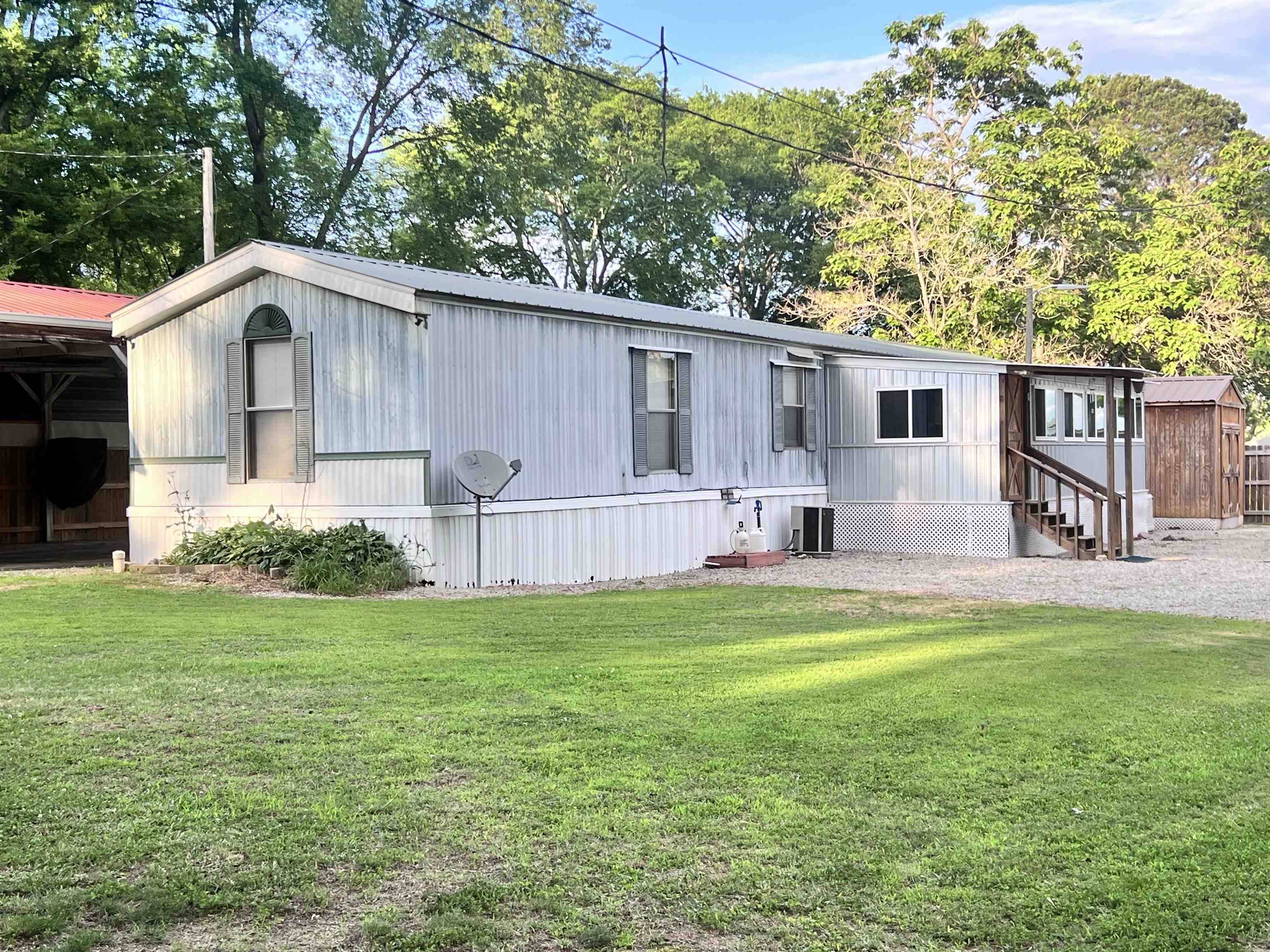 50 MURPHY LN, Saltillo, TN 38370