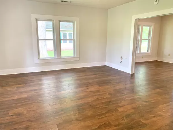 Middleton, TN 38052-8230,119 RED BIRD RD