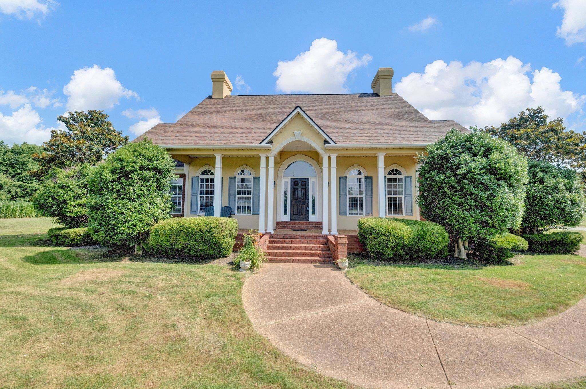 914 BEAVER CREEK DR, Brighton, TN 38011