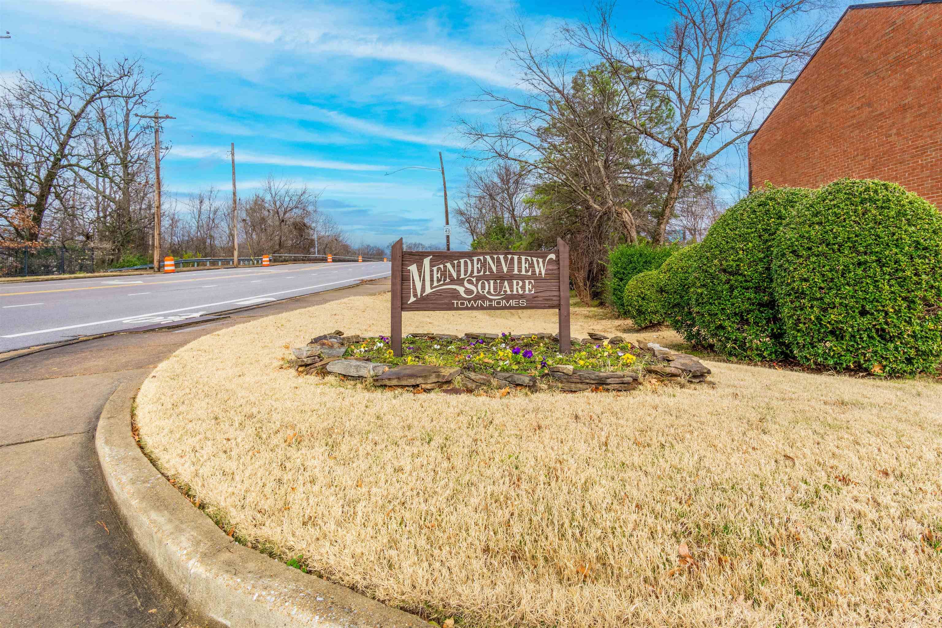 565 E MENDENVIEW DR #565, Memphis, TN 38117