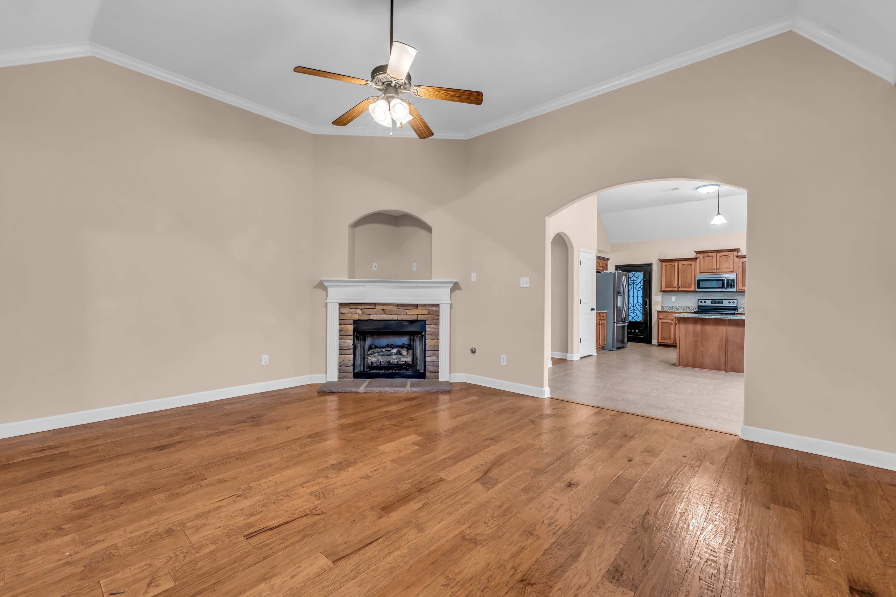 Lakeland, TN 38002,5273 CONIFER VIEW LN