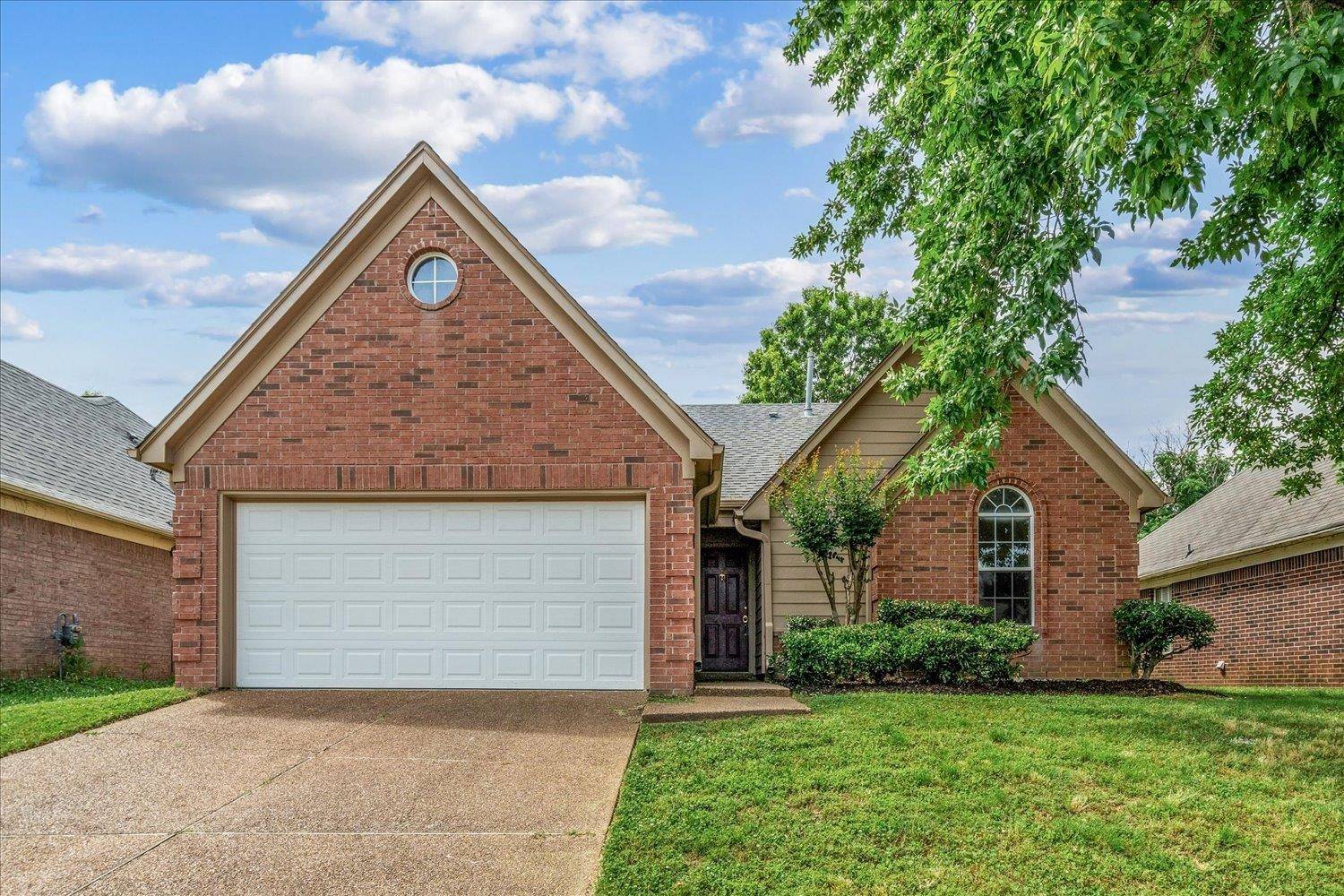 1193 BREEZY VALLEY DR, Cordova, TN 38018