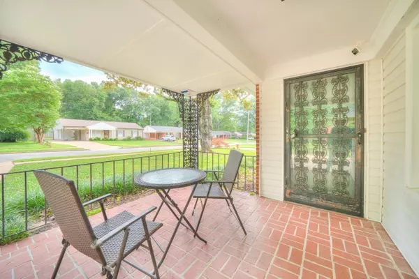 Memphis, TN 38117,5070 WELCHSHIRE AVE