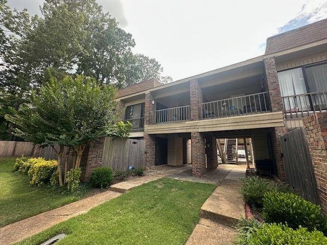 6633 S POPLAR WOODS CIR #3, Germantown, TN 38138