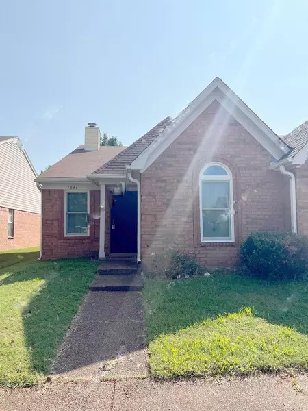 1844 EAGLE SHORE DR, Memphis, TN 38016