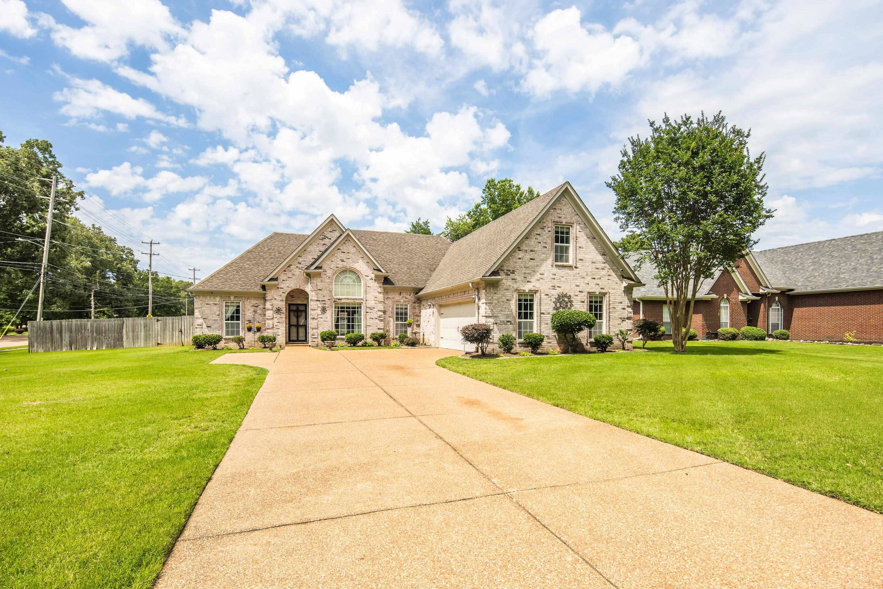 7510 SHADOW HILLS DR, Bartlett, TN 38002