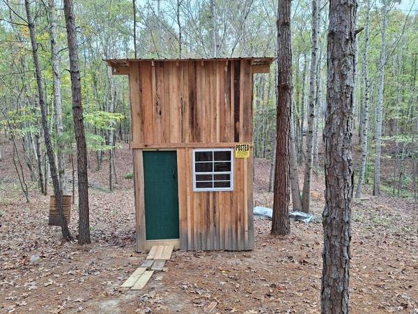 285 DEANS LN, Savannah, TN 38372