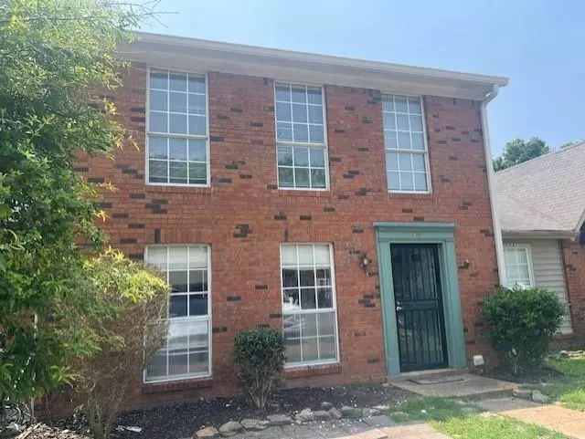 3051 GREENLODGE LN, Memphis, TN 38119