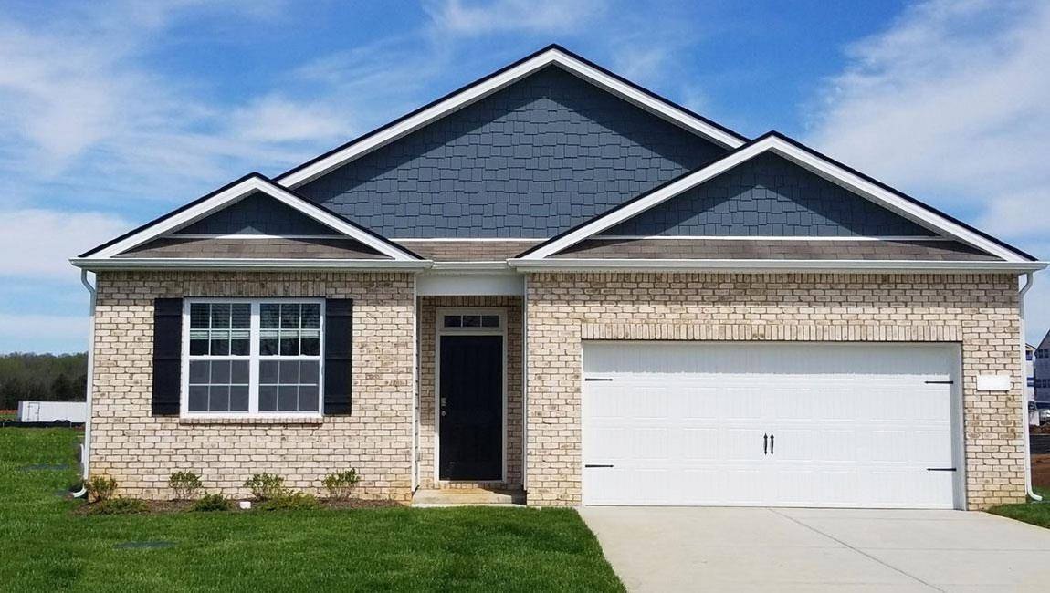 7989 ROYSTER CREEK DR E, Millington, TN 38053