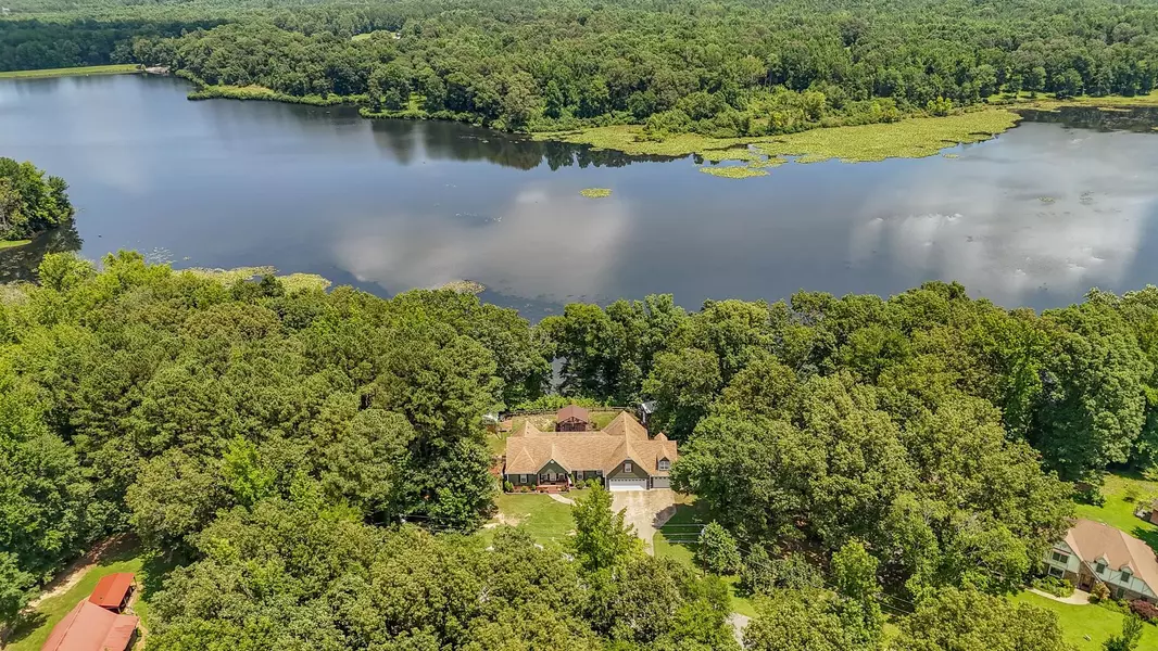 114 MILL DR, Jackson, TN 38305