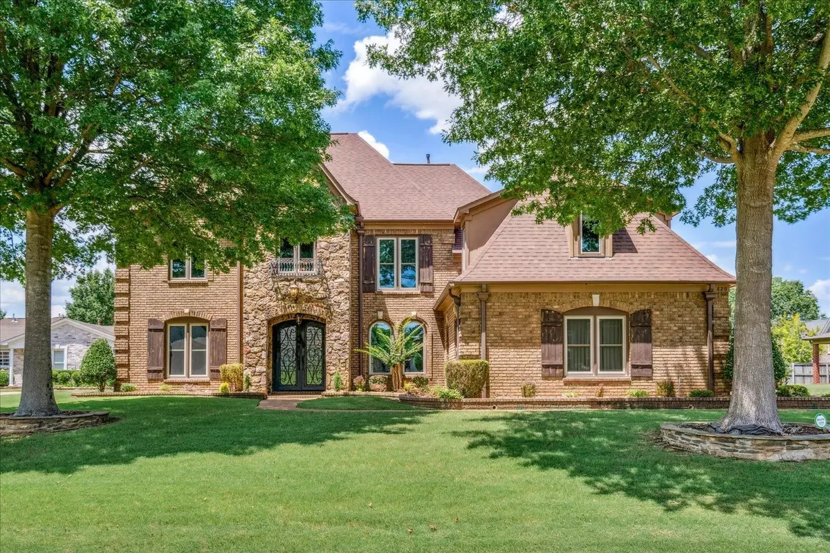 Collierville, TN 38017,620 RIDGE SPRINGS RD