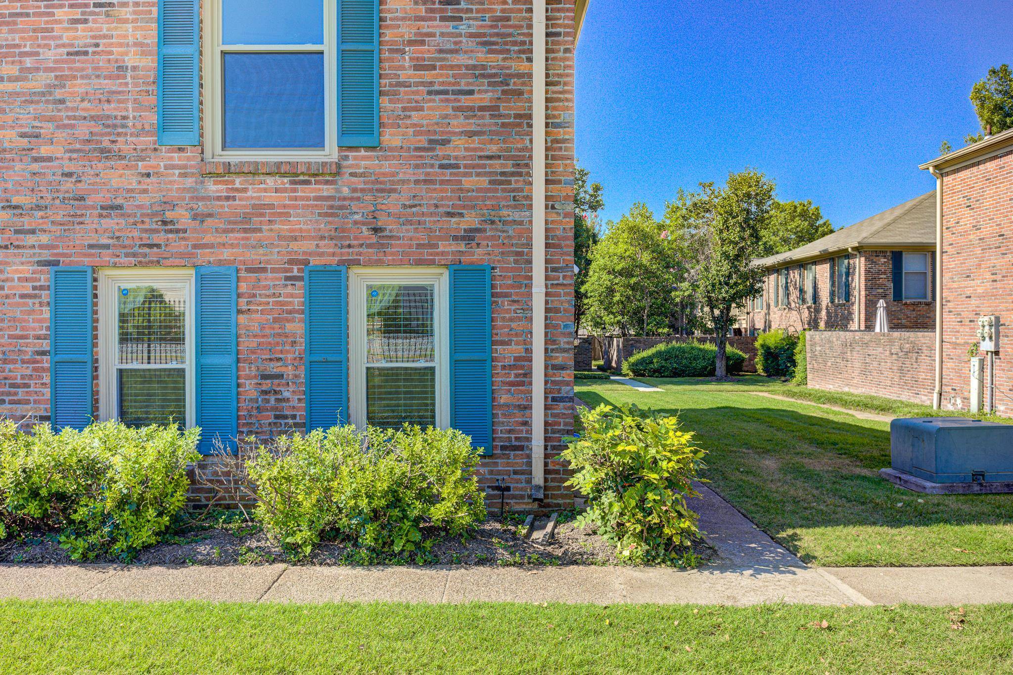 5845 PARK AVE #5845, Memphis, TN 38119
