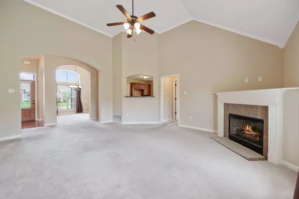 Oakland, TN 38060,435 LAKEWOOD DR