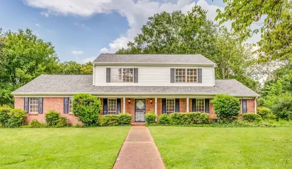 1676 MILLER FARMS RD, Germantown, TN 38138