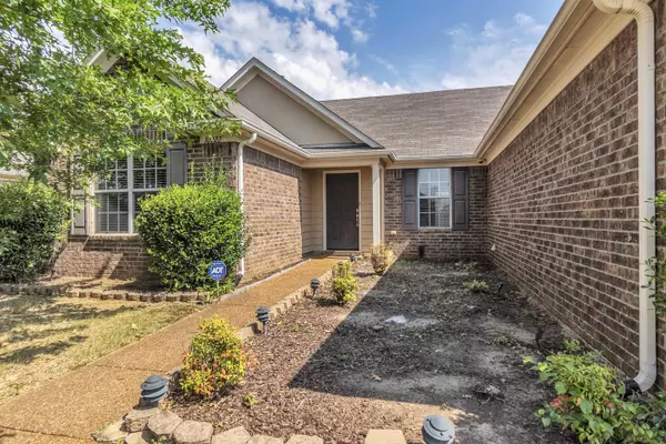 Cordova, TN 38016,10222 NEEDLE PINE DR