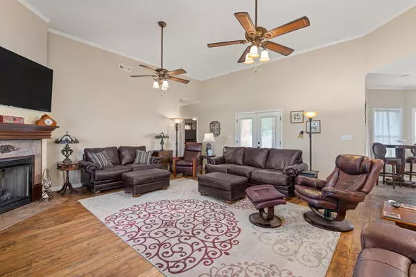 Corinth, MS 38834,27 BYNUM DR