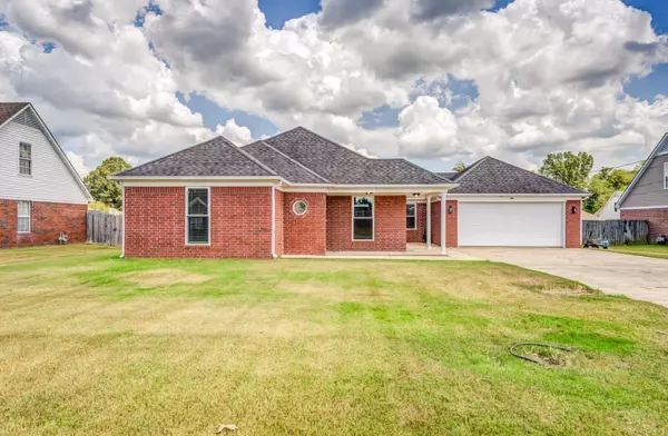 291 REGENCY DR, Brighton, TN 38011