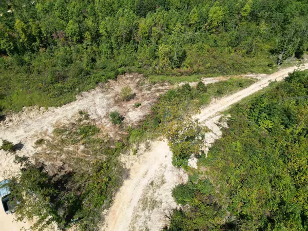 Waynesboro, TN 38485,TRACT 2 TOLL HOLLOW RD