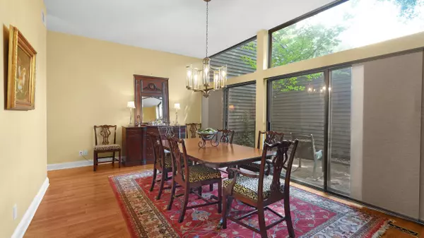 Memphis, TN 38120,725 EVENTIDE DR #34