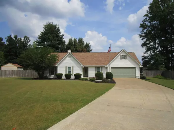 121 HOLYROOD CV, Munford, TN 38058