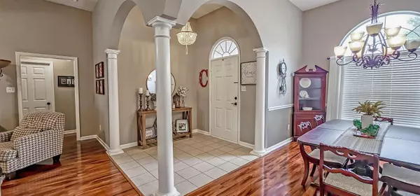 Cordova, TN 38018,10323 AUTUMN BLUFF CV