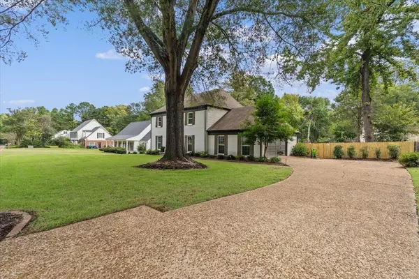 Germantown, TN 38138,2062 BENSONWOOD DR