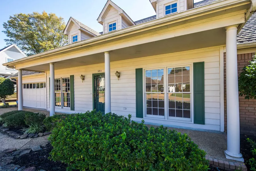 591 MERRIWEATHER DR, Collierville, TN 38017