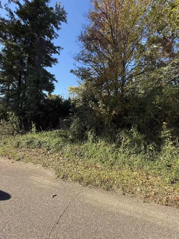 Millington, TN 38053,8981 ARMOUR RD