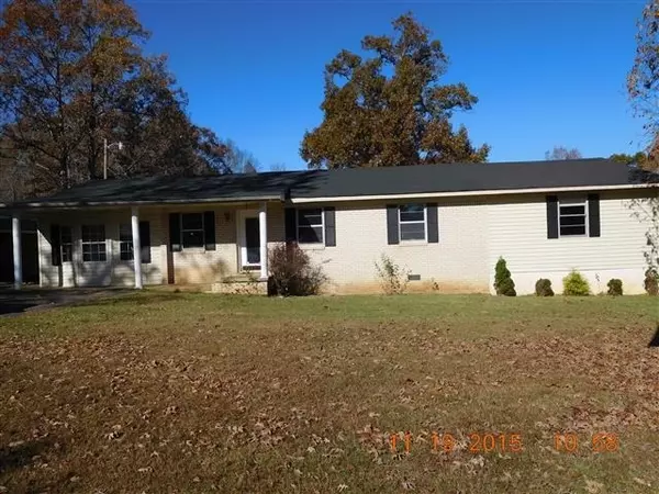 362 CRABTREE RD, Selmer, TN 38375