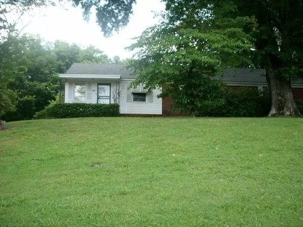 2178 THOMAS RD, Memphis, TN 38134