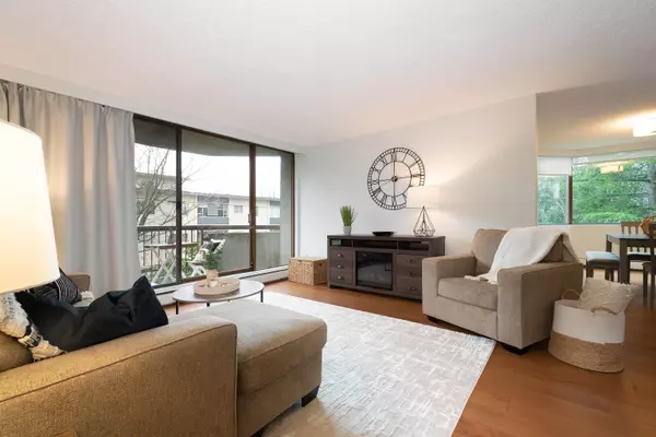 Vancouver, BC V6K 4K6,2445 W 3RD AVE #203