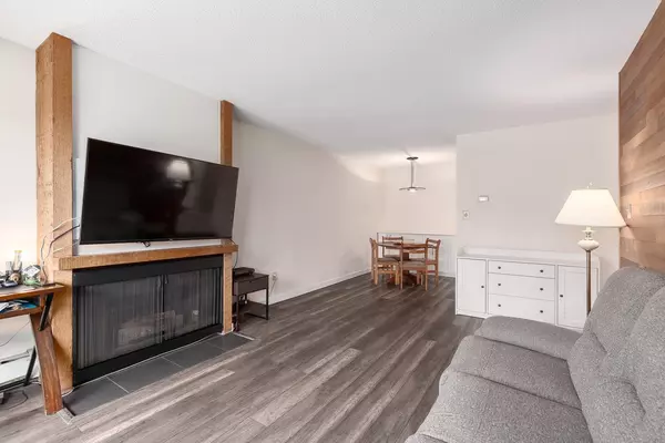 Vancouver, BC V5T 4K4,265 E 15TH AVE #309