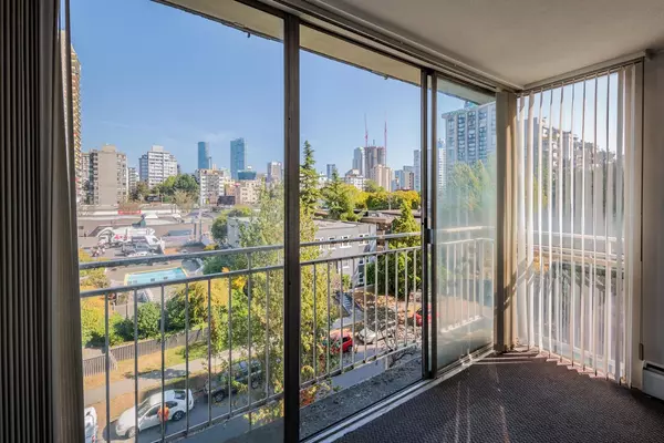 Vancouver, BC V6J 1W8,1250 BURNABY ST #606