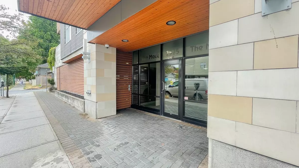 Vancouver, BC V6K 4W6,2525 BLENHEIM ST #403