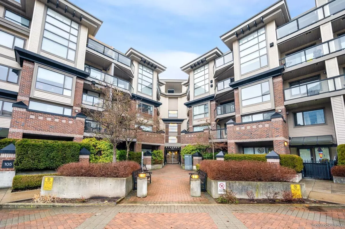 Surrey, BC V3T 5W9,10866 CITY Pkwy #306