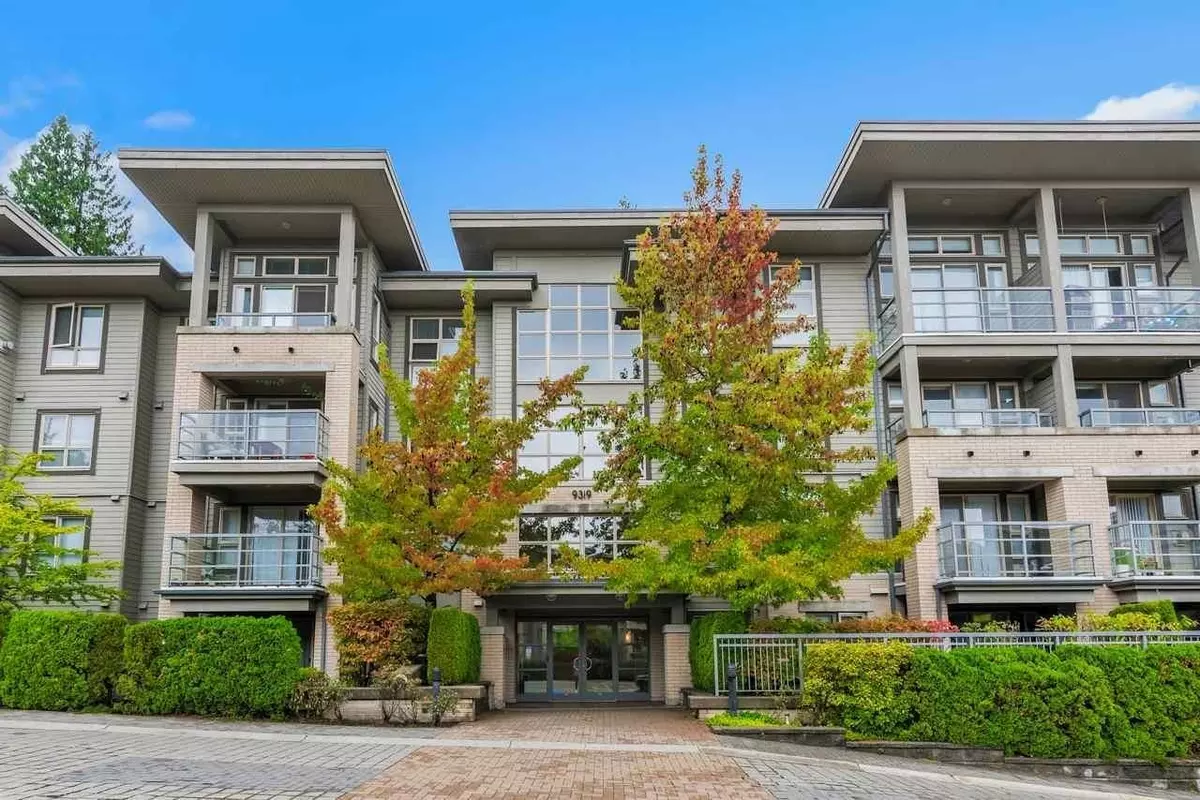 Burnaby, BC V5A 4Y5,9319 UNIVERSITY CRES #202