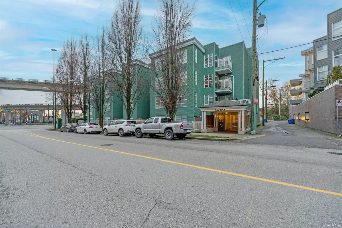 Vancouver, BC V6P 6Y1,8989 HUDSON ST #207