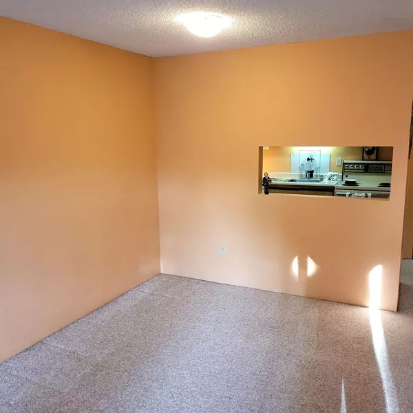 Richmond, BC V7C 1E8,5791 GRANVILLE AVE #216