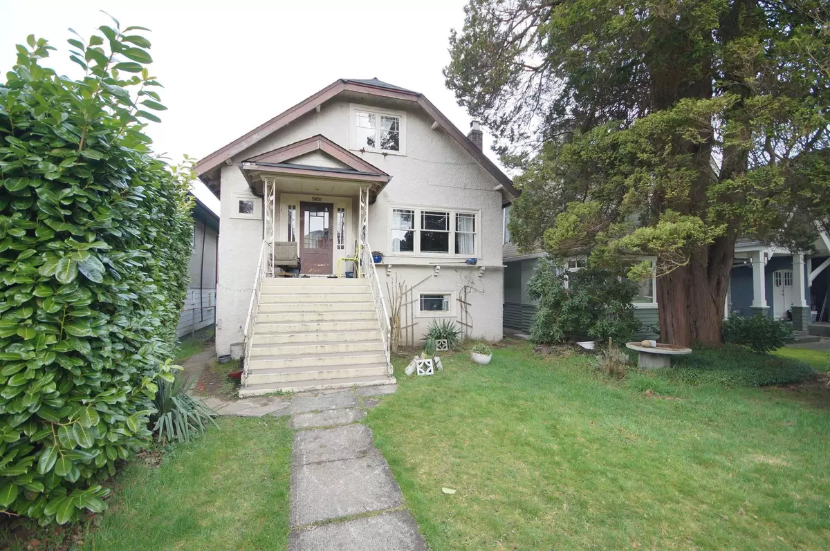 Vancouver, BC V6R 2M5,4549 W 11TH AVE