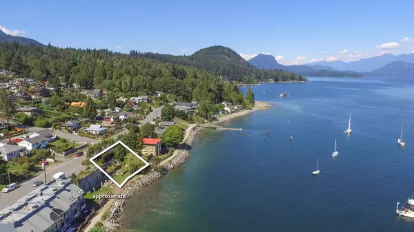 Gibsons, BC V0N 1V1,528 MARINE DR