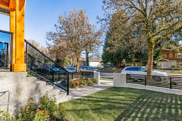 Vancouver, BC V5R 3S3,5525 EARLES ST