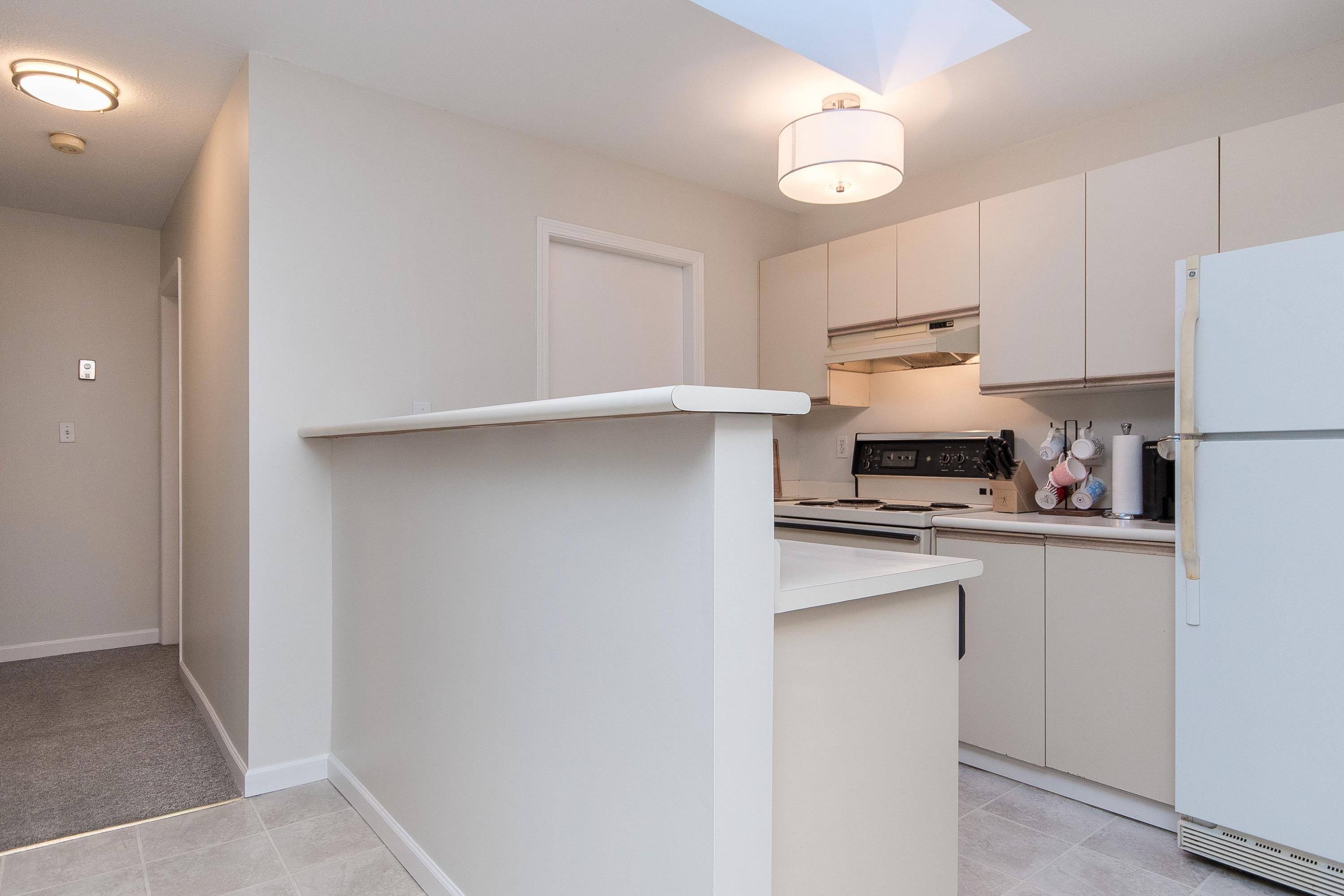 Abbotsford, BC V2S 3Z3,1750 MCKENZIE RD #1005