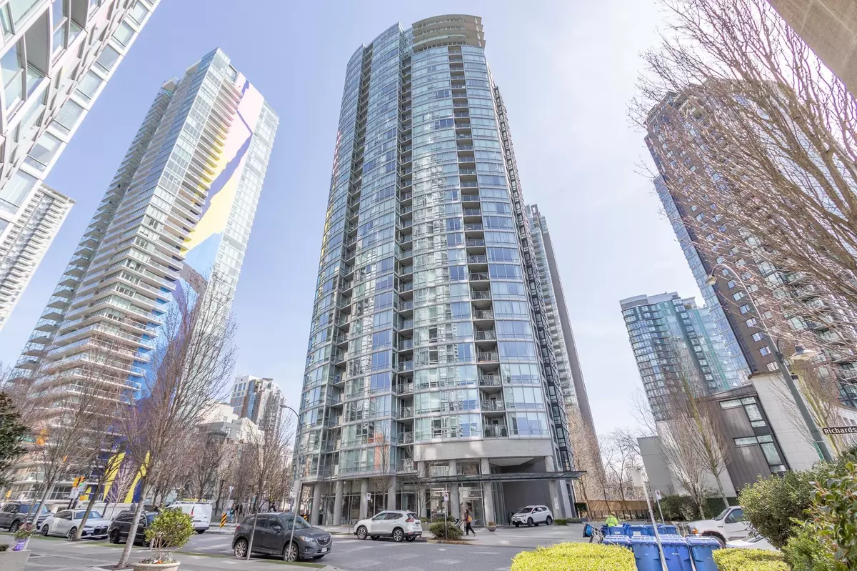 Vancouver, BC V6Z 3B8,1438 RICHARDS ST #901