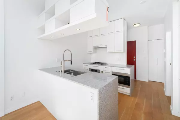 Vancouver, BC V6E 4R8,1239 W GEORGIA ST #2801