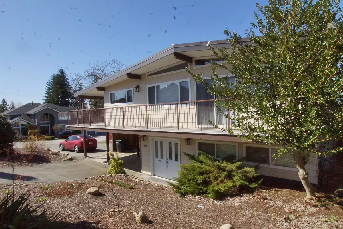 Coquitlam, BC V3K 5M8,370 MUNDY ST