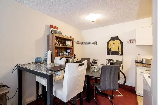 Vancouver, BC V5N 5P2,1440 E BROADWAY #219